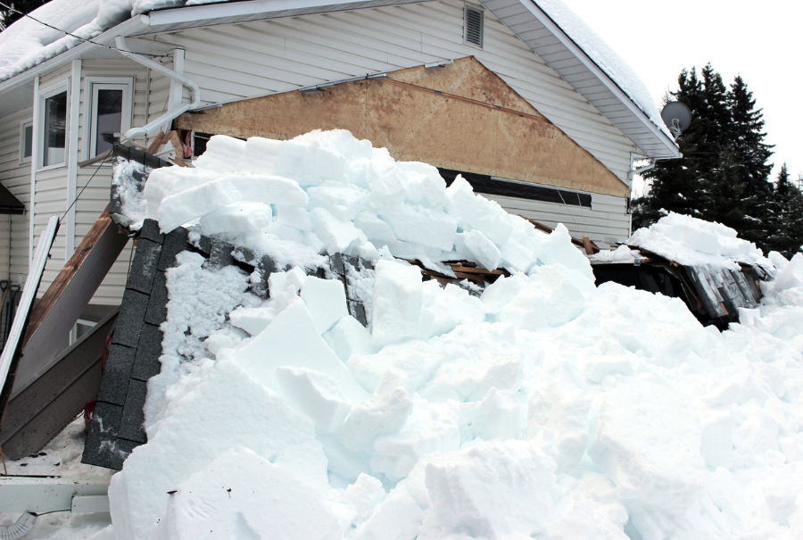 Weight of snow on your roof: what is covered by your insurance?